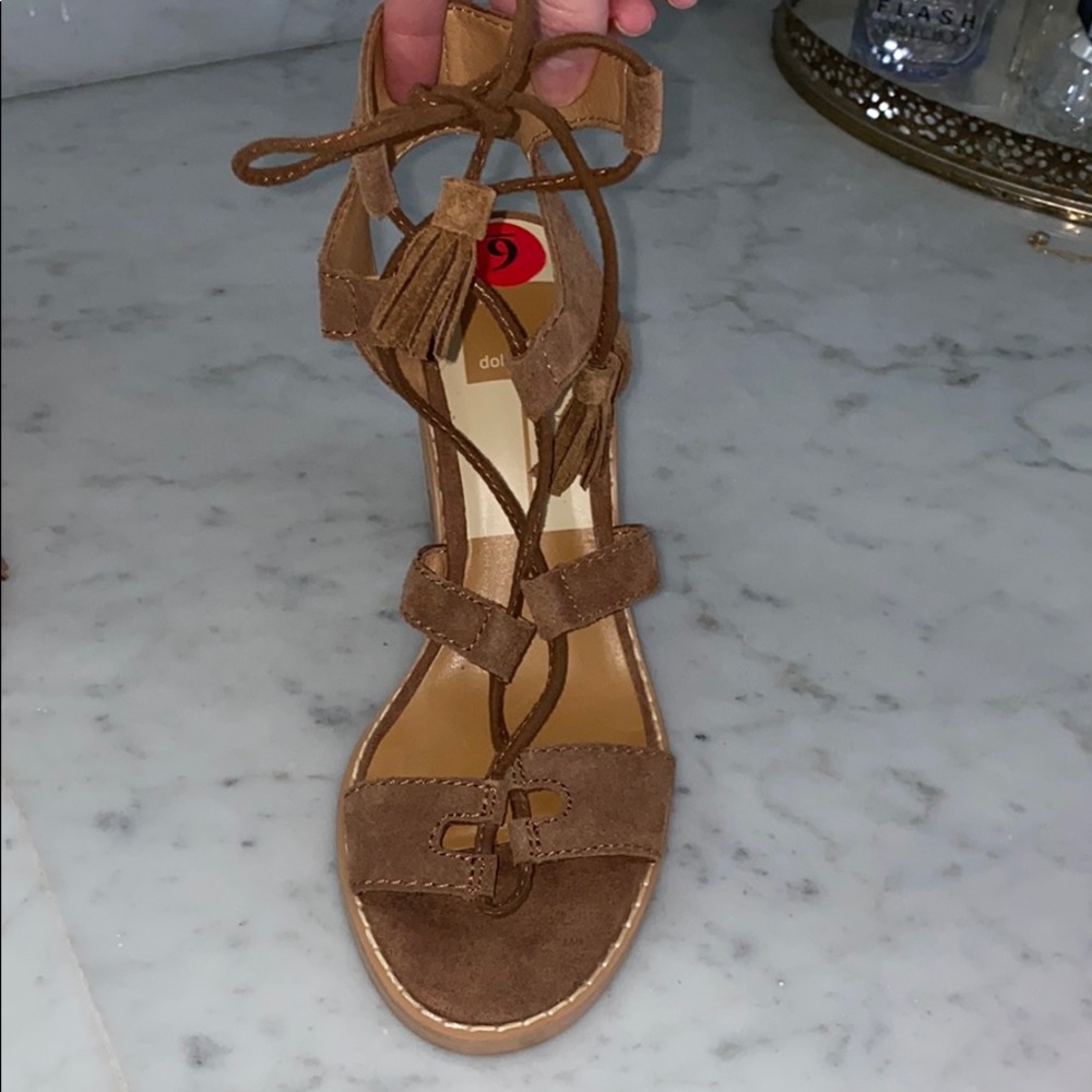 Brown suede Dolcé vita block heel lace up tassel